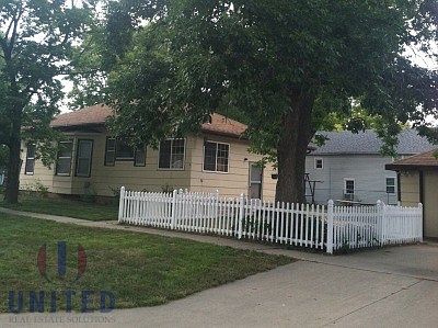 1st image of 622 3rd Ave