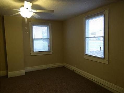 2nd image of 600 Oak St #A
