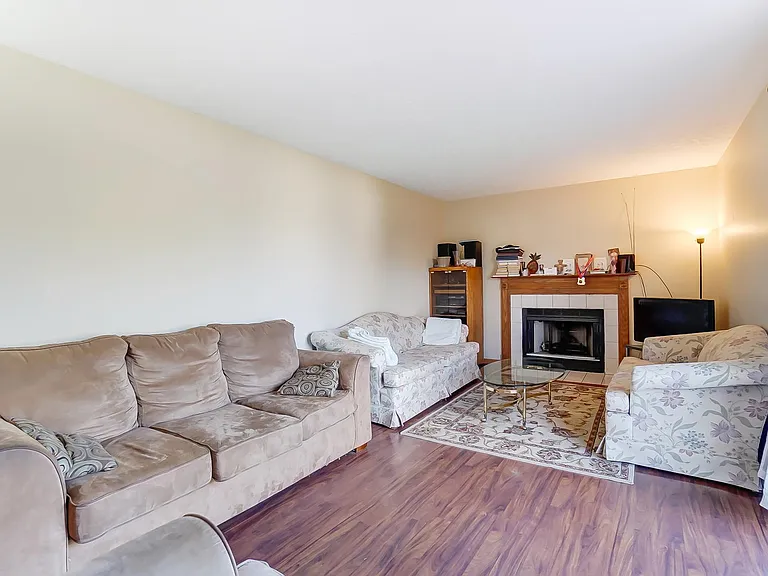 4056 Brookrun Dr — Photo 19