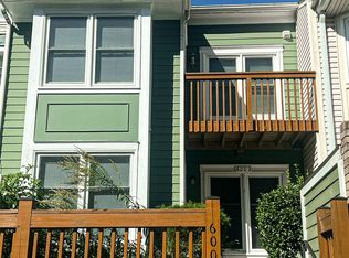 6002 Chestnut Hollow Ct, Centreville, VA 20121