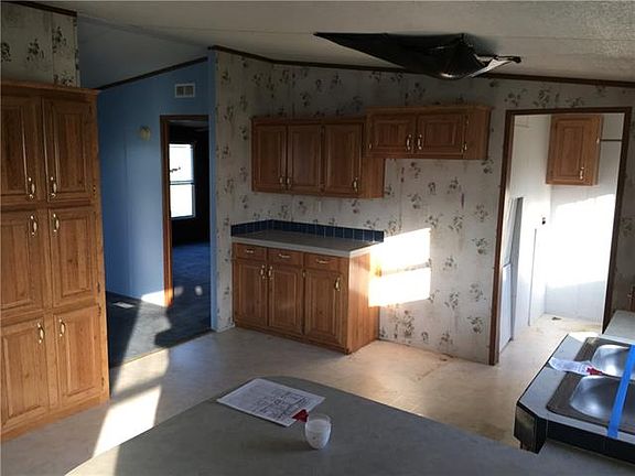 5th image of 300 Private Road 1712