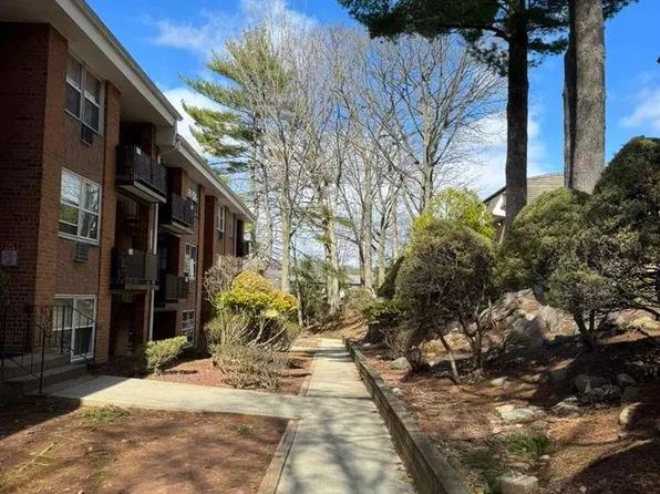 200 Kearsing Parkway #B, Monsey, NY 10952
