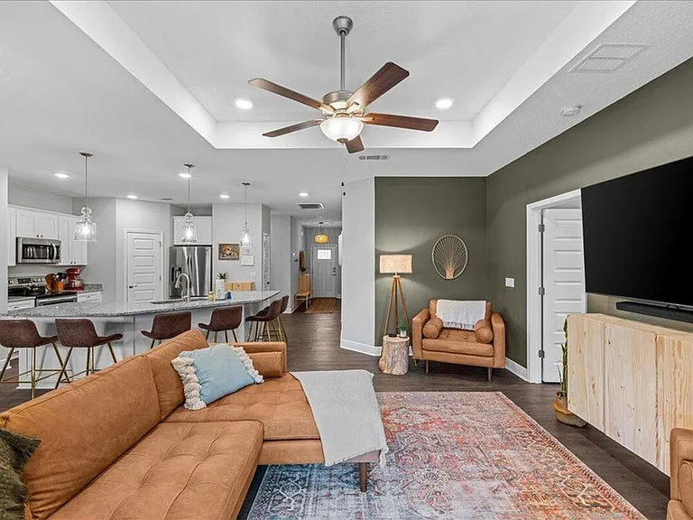 5333 Longhorn Trl — Photo 13