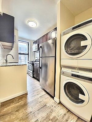 4th image of 200 W 145th St #99