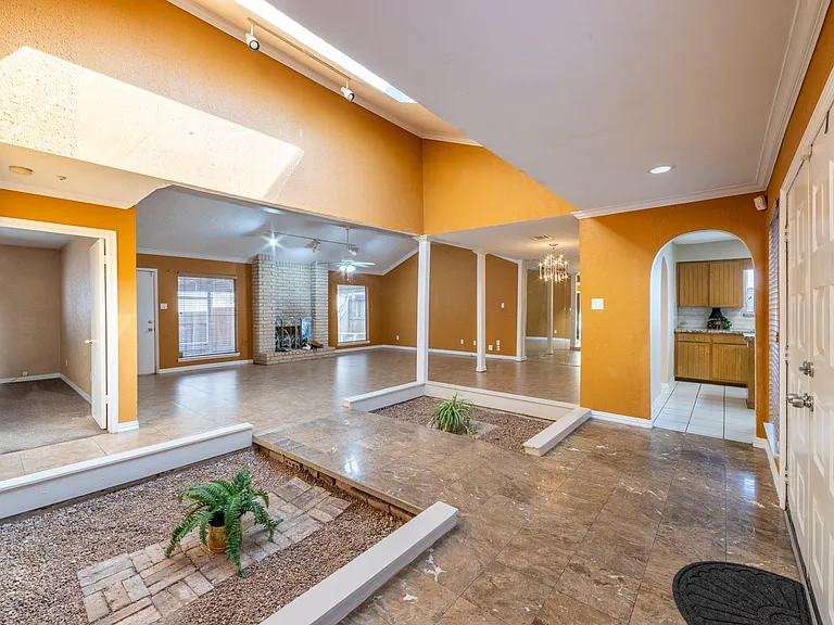 6030 Gallant Forest Dr — Photo 7
