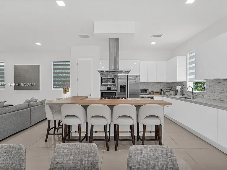 7509 NW 99th Ave — Photo 15