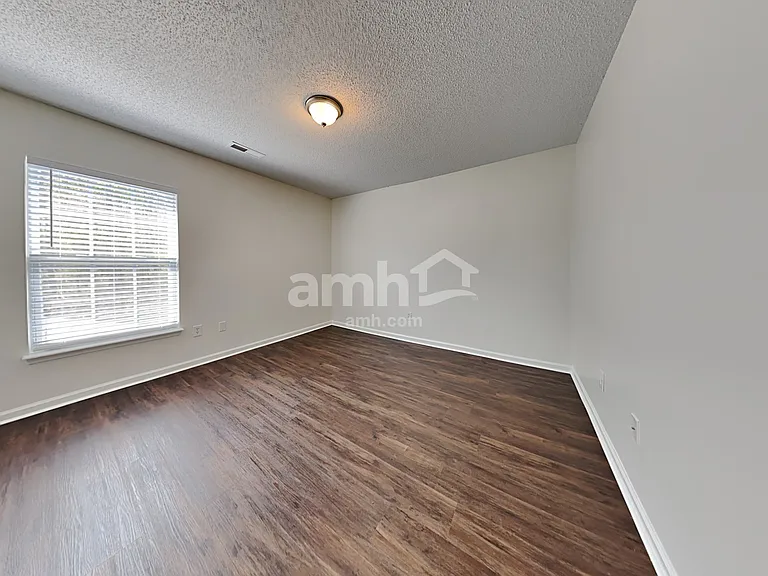5069 Thornton Dr — Photo 13