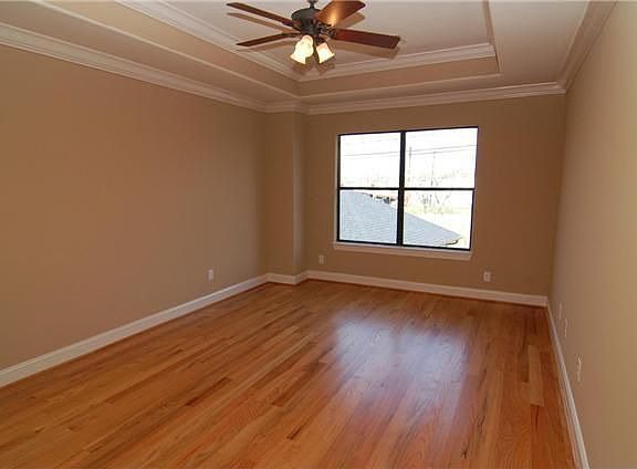 5th image of 4014 Glenshire St