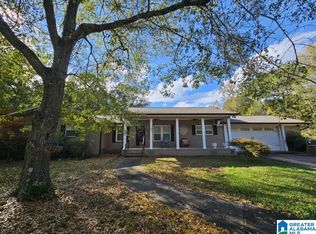 1601 Pleasant Valley Dr, Pell City, AL 35125