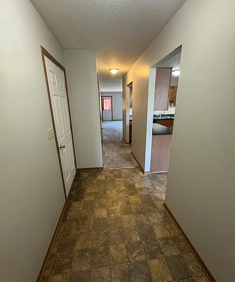 305 Cleveland Ave — Photo 2