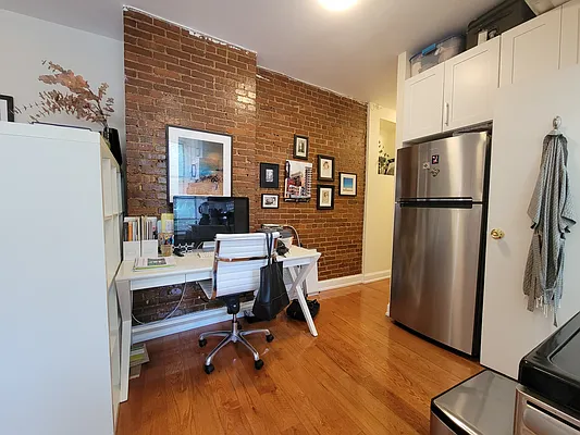 Rented by NOVELTY HOMES LLC | media 6