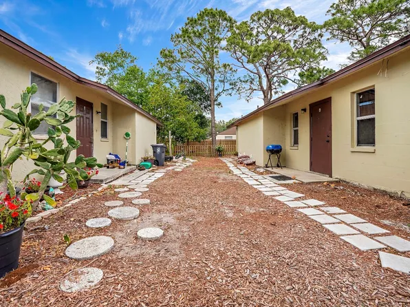3145 Saint Clair Ave APT B, Oldsmar, FL 34677