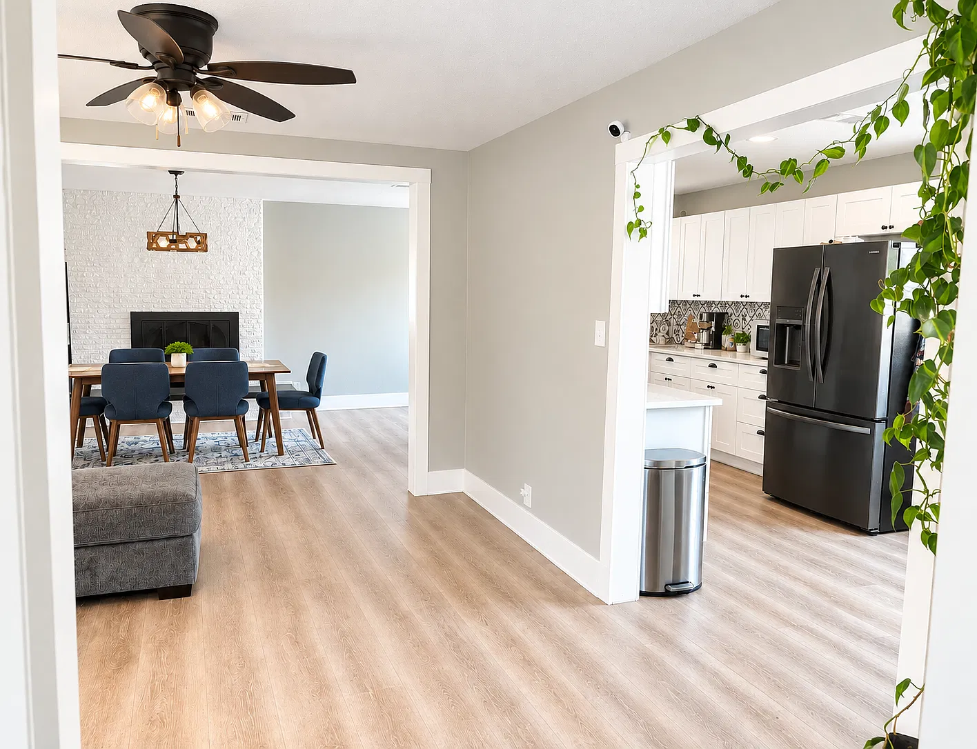 3 bed, 1362 sqft, $2,550 — Photo 3