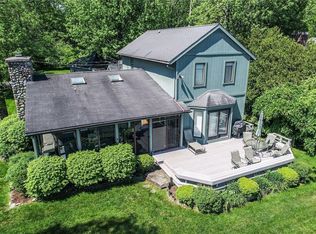 5691 Applewood Dr, Naples, NY 14512