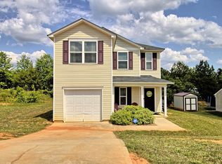 111 Botany Dr, Laurens, SC 29360