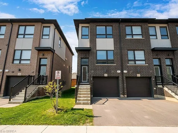 720 Grey St #28, Brantford, ON N3S 7L4