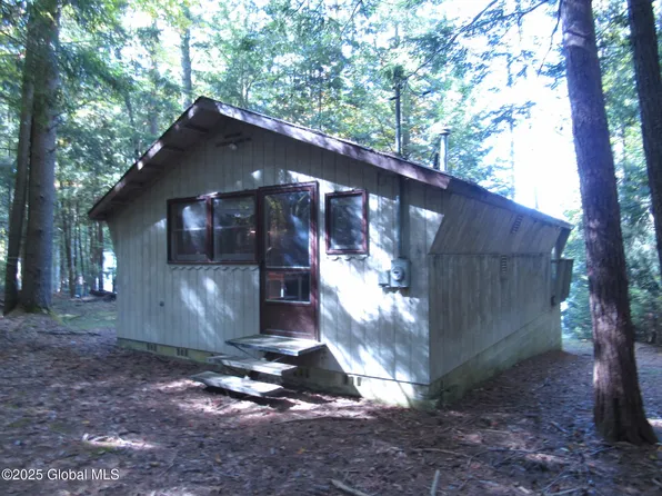 139 Sherman Lake Rd, Bolton, NY 12814