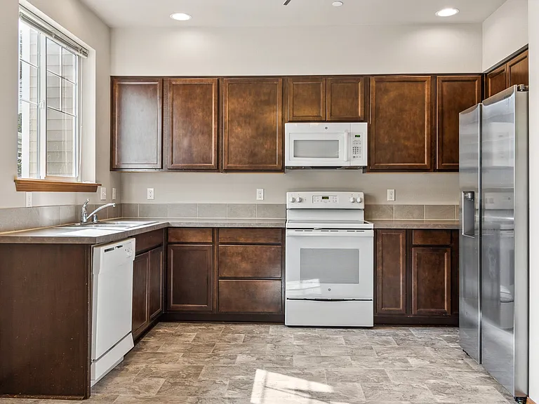 514 Yauger Way NW #101 — Photo 6