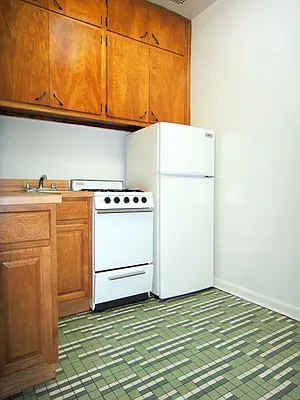 Rented by Balass Ralph, LREB | media 26