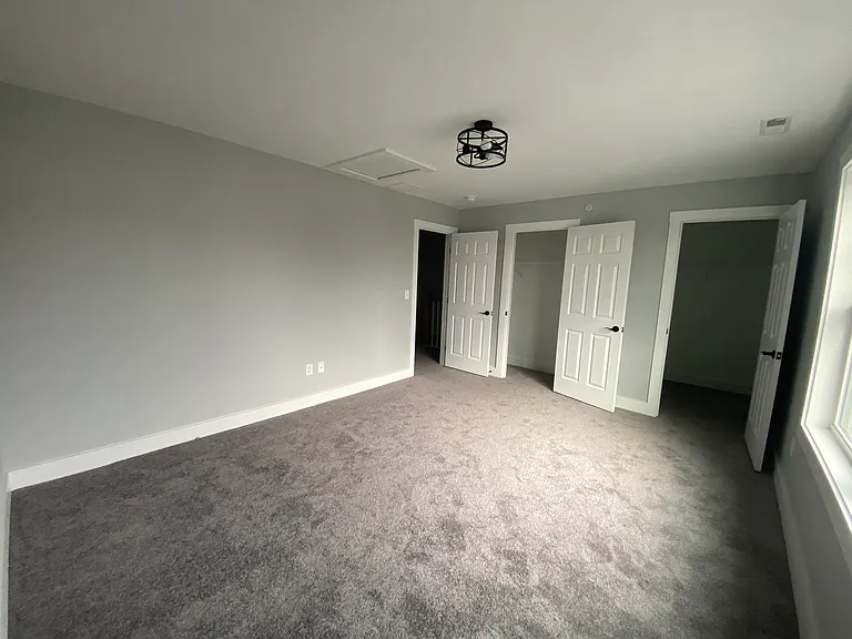 32 Main St #4 — Photo 15