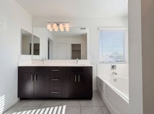 7216 S 8th St #1, Phoenix, AZ 85042