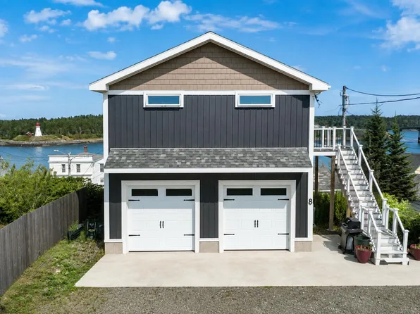 8 Pleasant Street, Lubec, ME 04652