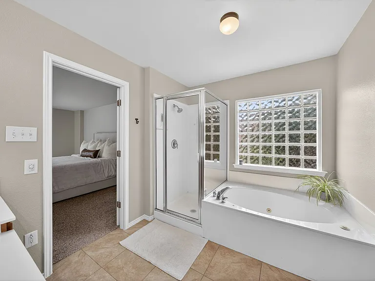 4847 Farber Dl — Photo 24