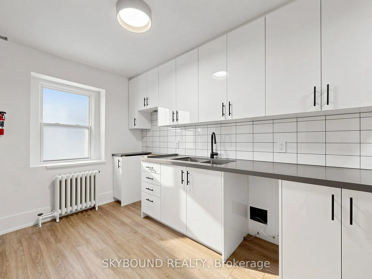 2 bed, $2,850 — Photo 4