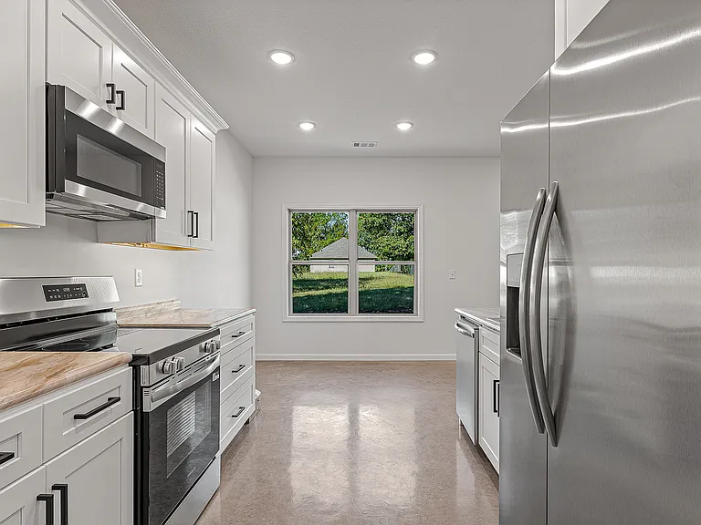 107 Cody Ln — Photo 21