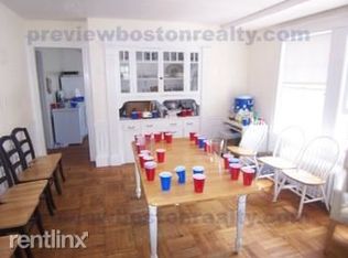22 Crosby Rd #136, Chestnut Hill, MA 02467