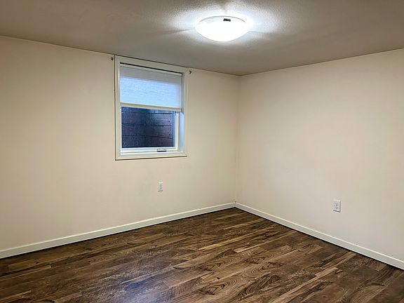 2nd image of 7411 N Vincent Ave Unit B