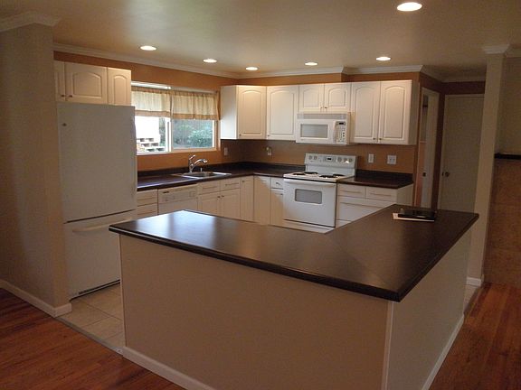 Open kitchen