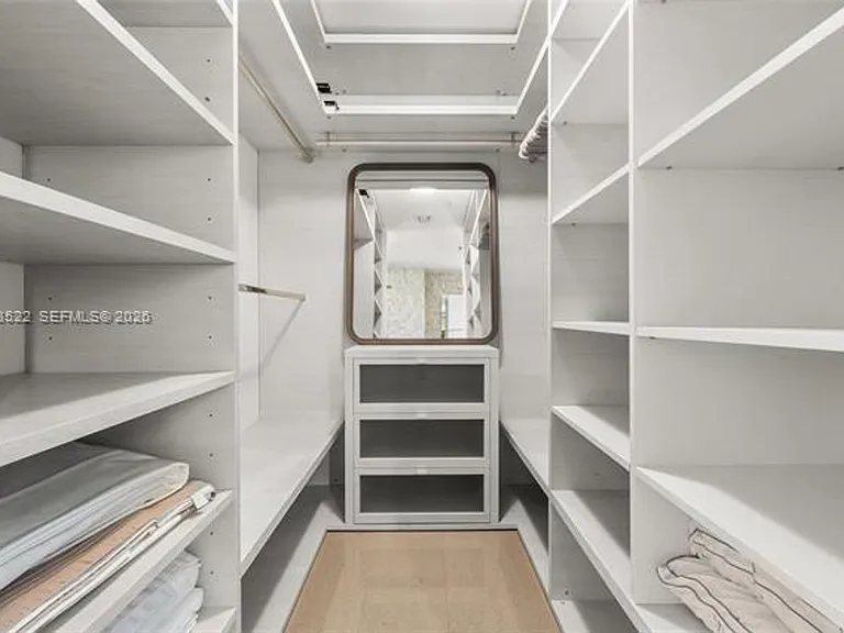 68 SE 6th St #CU-2306 — Photo 17