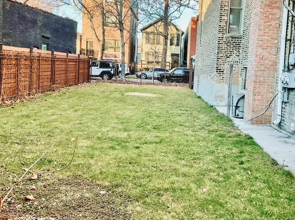 2651 W Huron St, Chicago, IL 60612