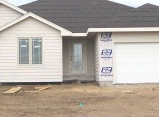 4225 McMillin Ln, Manhattan, KS 66502