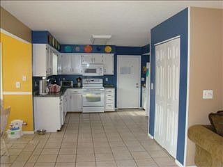 5th image of 369 Burns Dr