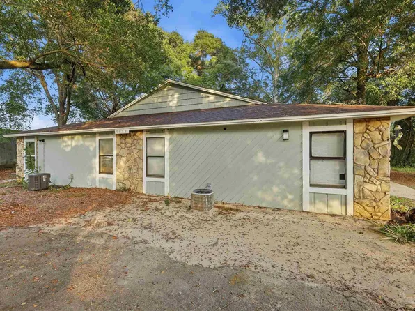 6817 Tiki Ln, Pensacola, FL 32503
