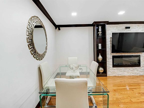 4th image of 3411 93rd St APT 1A