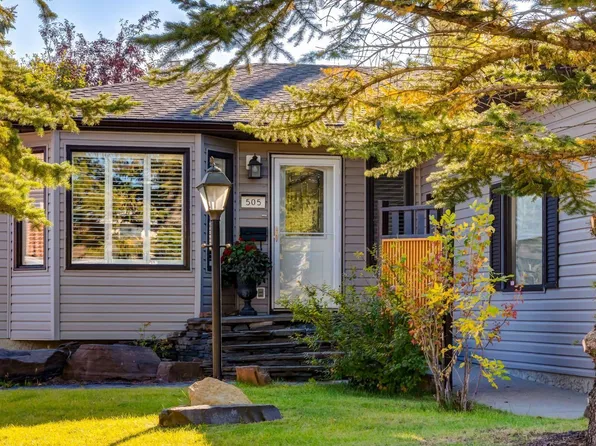 505 Edgebank Pl NW, Calgary, AB T3A 4V6