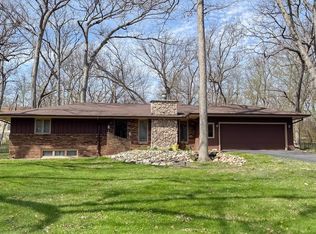 10401 Ray Dr, Roscoe, IL