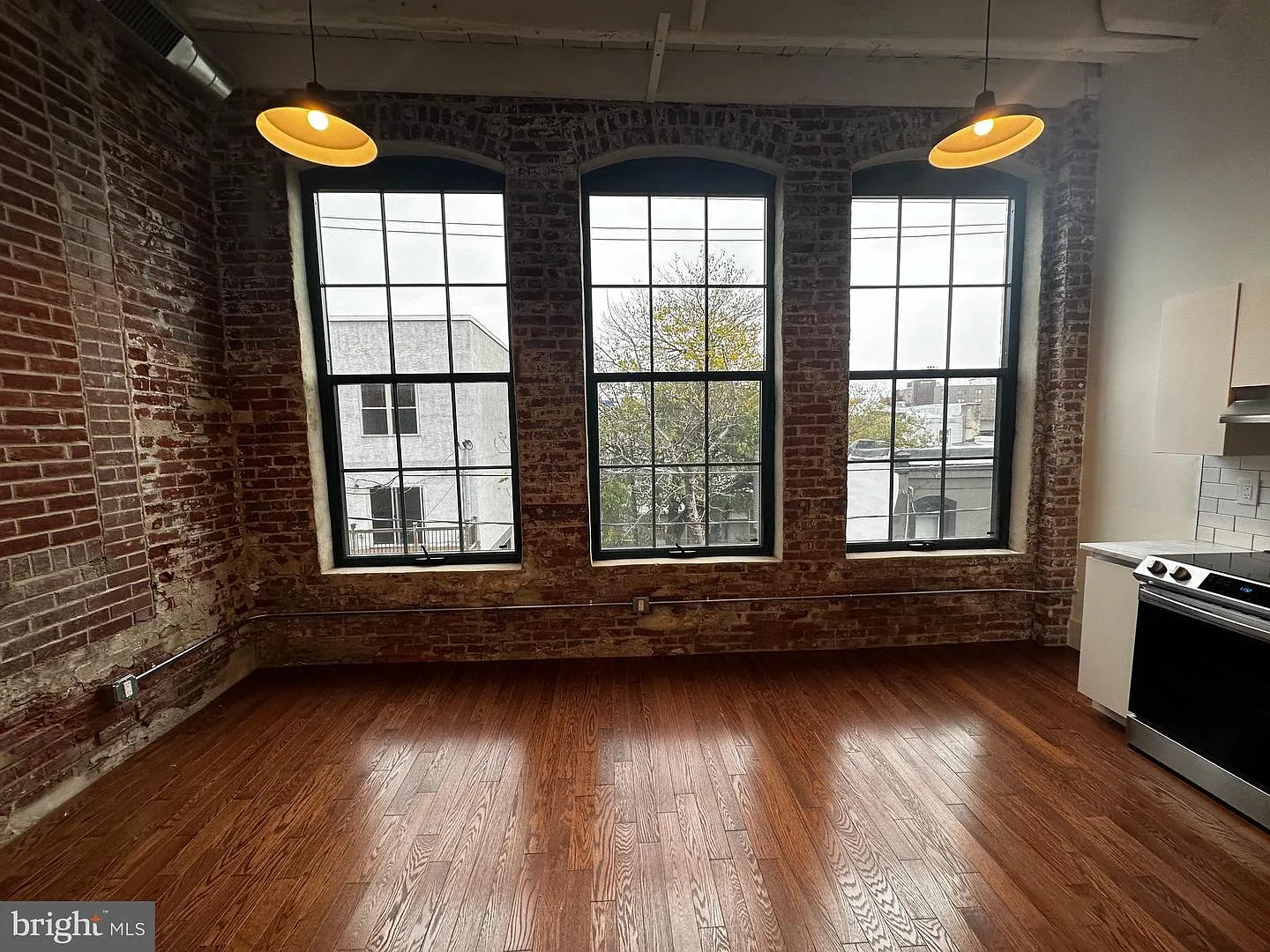 Studio, 450 sqft, $1,475 — Photo 2