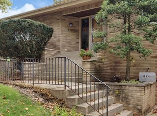 1735 Sibley St NW, Grand Rapids, MI 49504