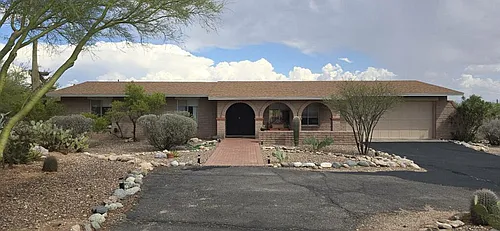 3588 E Gibbon Mountain Pl Photo 1