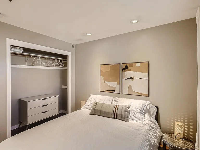 2113 Walnut St #9B — Photo 23