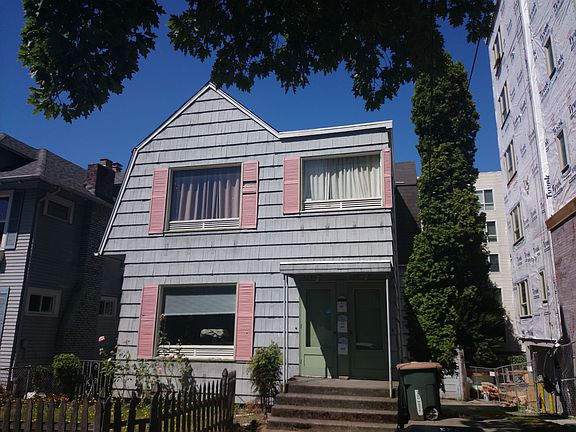 2nd image of 423 Boylston Ave E #A