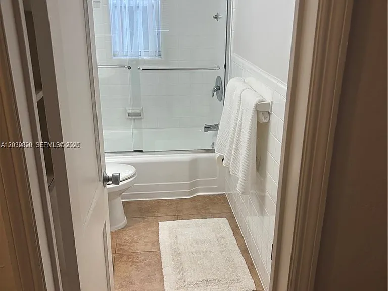 719 NE 16th Ave #719B — Photo 25
