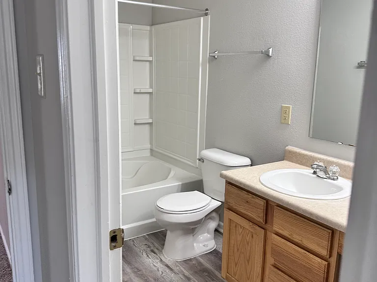 15162 Beam St — Photo 33