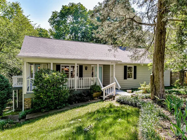 7017 Terrace Dr, Charlotte, NC 28211