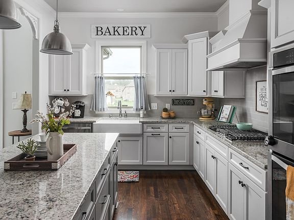 4th image of 4144 Banner Square Ln