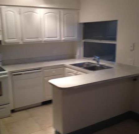 4th image of 4515 Treehouse Ln APT 12G